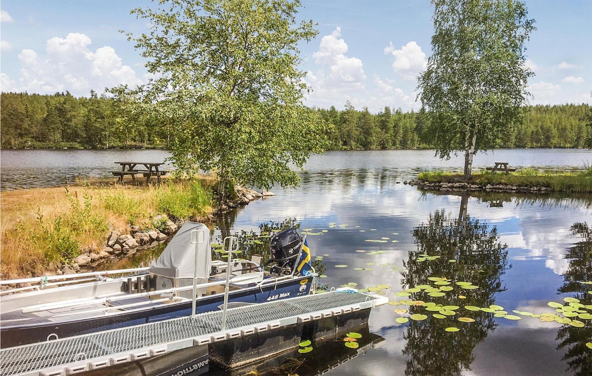 Awesome Home In Lenhovda With Wifi Exterior photo